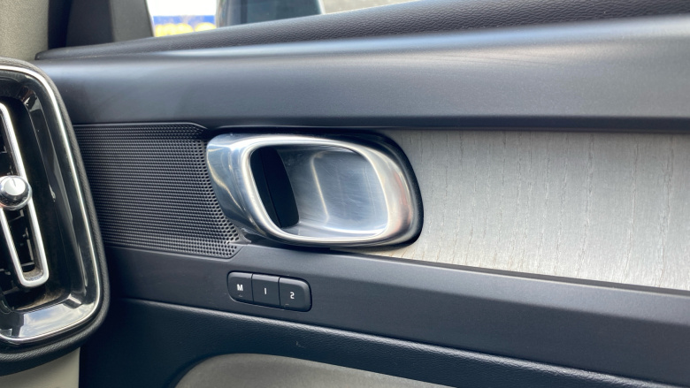 Volvo Xc40 1.5 T3 [163] Inscription Pro 5dr Geartronic Petrol Estate